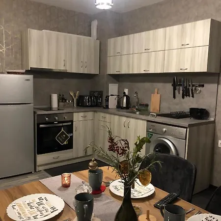 Luxury Studenets דירה *